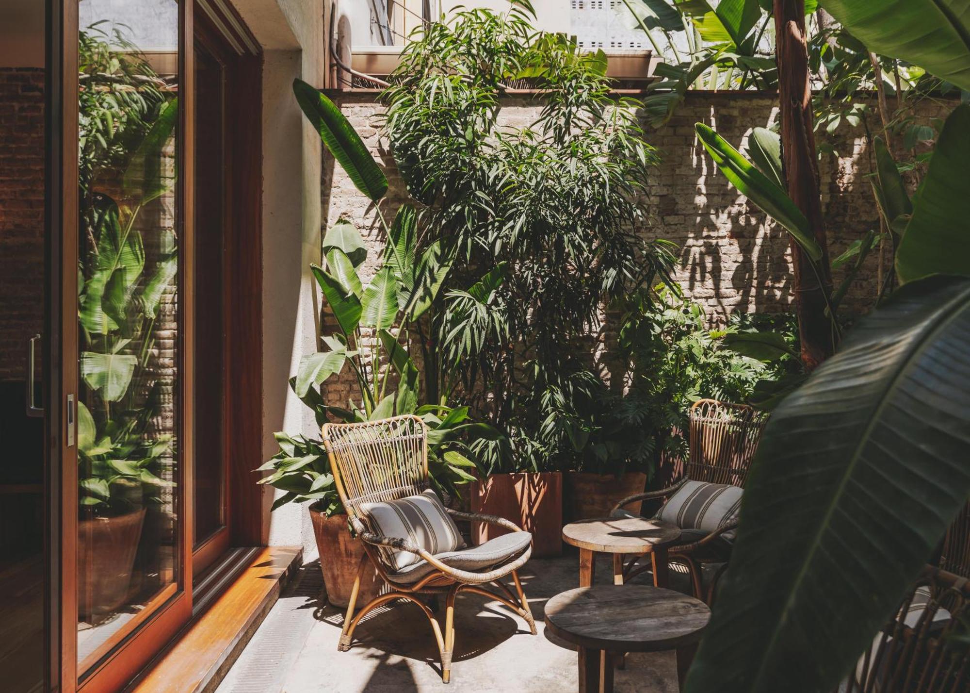 Hotel Regina Барселона Екстериор снимка
